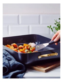 Greenpan Reserve 40.6x33cm Open Rectangular Roaster With Rack In Black -Greenpan Shop 914826250 4 720x928