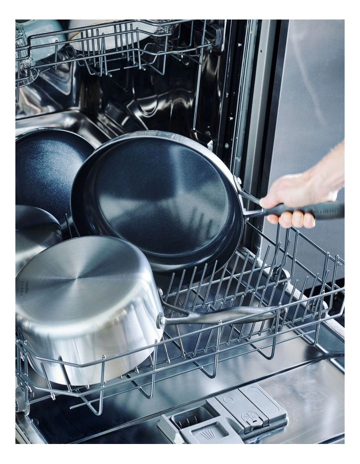 Greenpan Venice Pro Noir 2pc Frypan Set 20/26cm In Stainless Steel 6 Greenpan Venice Pro Noir 2pc Frypan Set 20/26cm In Stainless Steel - Image 4