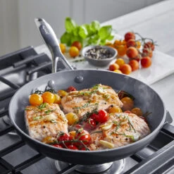 Valencia Pro<br> Frying Pan, Grey - 26cm 12 Valencia Pro<br> Frying Pan, Grey - 26cm -Greenpan Shop CC003759 001 Valencia Pro VALENCIA PRO FRYING PAN GREY 26CM 2 785a7e4a 8ac2 4273 92bb 5c56f1f9756c