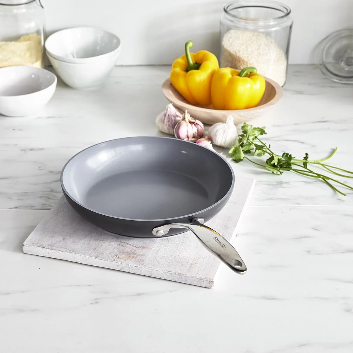 Valencia Pro<br> Frying Pan, Grey - 26cm 7 Valencia Pro<br> Frying Pan, Grey - 26cm - Image 5