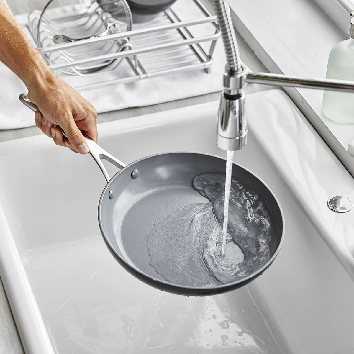 Valencia Pro<br> Frying Pan, Grey - 26cm 9 Valencia Pro<br> Frying Pan, Grey - 26cm - Image 7