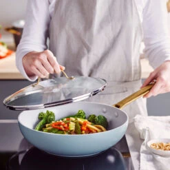 Padova<br> WOK WITH LID, SMOKEY SKY BLUE - 28CM -Greenpan Shop CC006199 001 Padova WOK WITH LID SMOKEY SKY BLUE 28CM 6 852dae8a 9252 4840 9ba0 e605b25b9cb1