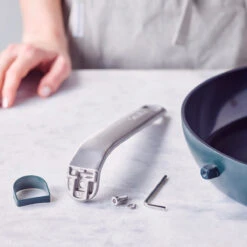 Evolution<br> Wok, Pine Green - 28cm -Greenpan Shop CC006392 001 Evolution Wok Pine Green 20cm 6