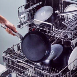 Evolution<br> Frying Pan, Black - 28cm -Greenpan Shop CC006596 001 Evolution Frying Pan Black 28cm 6