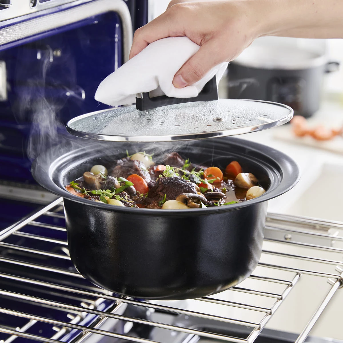 Bistro Slow Cooker<br> Stainless Steel, 3.7L 9 Bistro Slow Cooker<br> Stainless Steel, 3.7L - Image 8