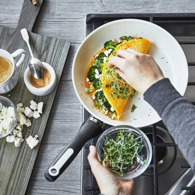 GreenPan Rio 10" Ceramic Non-Stick Frying Pan Black 7 GreenPan Rio 10" Ceramic Non-Stick Frying Pan Black - Image 5